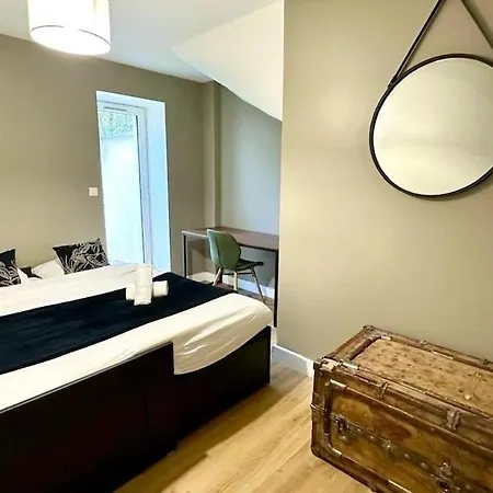 Genin - 2 Bedrooms - 5 Center & Parking Διαμέρισμα *